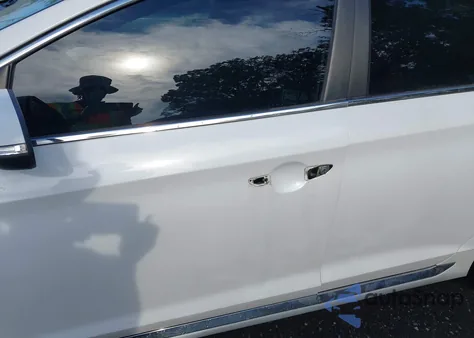 2017 Hyundai Sonata Sport 2.0T z USA, uszkodzony, nr VIN 5NPE34AB2HH528688